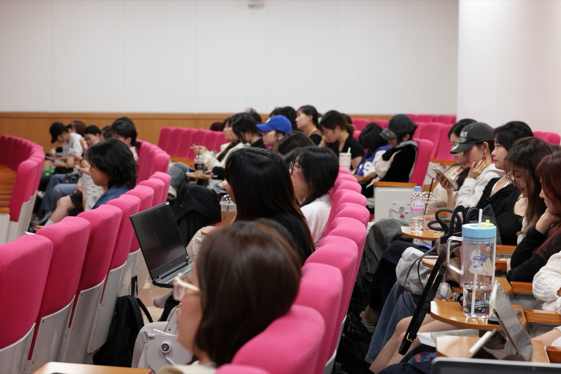 성신여자대학교 강연 현장